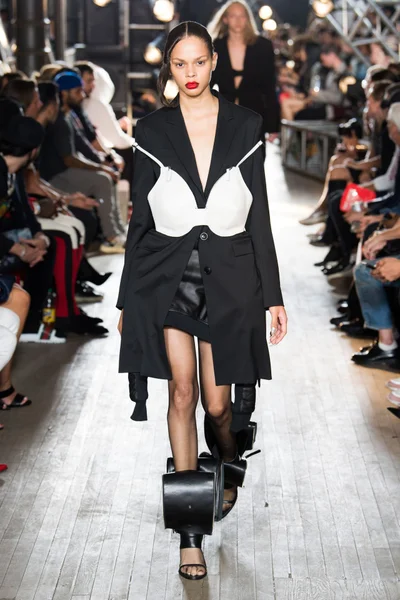 Look 5